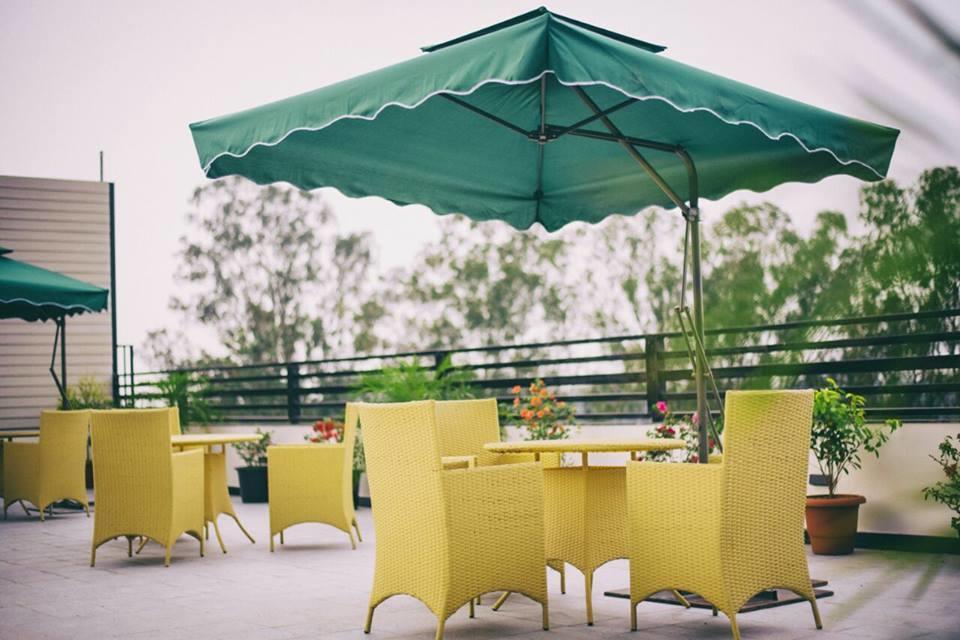 Prism A Boutique Hotel Jorhāt المظهر الخارجي الصورة
