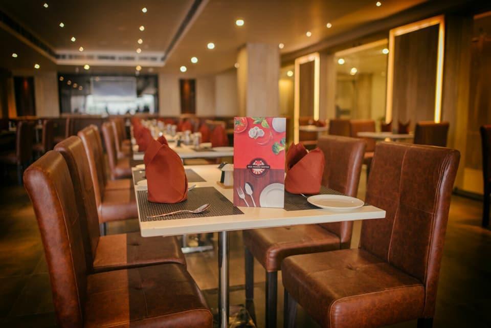 Prism A Boutique Hotel Jorhāt المظهر الخارجي الصورة
